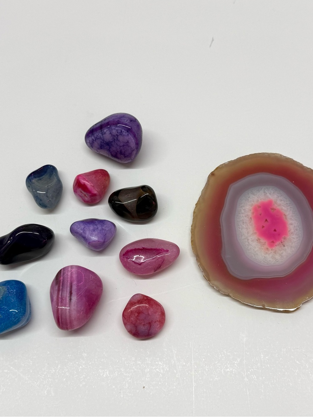 Polished Agate Slice with Assorted Tumbled Gemstones - Pink & Purple Set